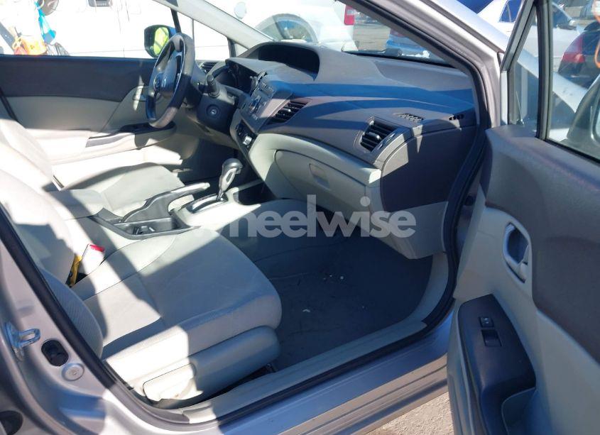 Photo 5 of 2012 Honda Civic LX (VIN 2HGFB2F50CH301713)