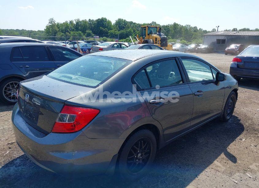 Photo 4 of 2012 Honda Civic LX (VIN 2HGFB2F50CH308239)