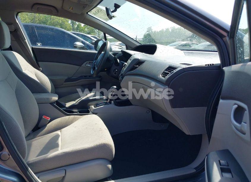 Photo 5 of 2012 Honda Civic LX (VIN 2HGFB2F50CH308239)