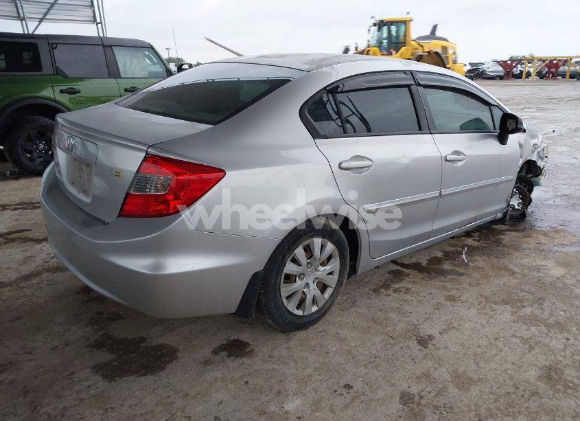 Photo 4 of 2012 Honda Civic LX (VIN 2HGFB2F50CH321055)