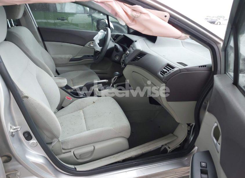 Photo 5 of 2012 Honda Civic LX (VIN 2HGFB2F50CH321055)