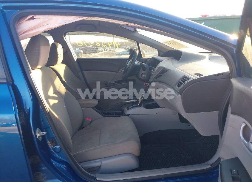 Photo 5 of 2012 Honda Civic LX (VIN 2HGFB2F50CH509865)