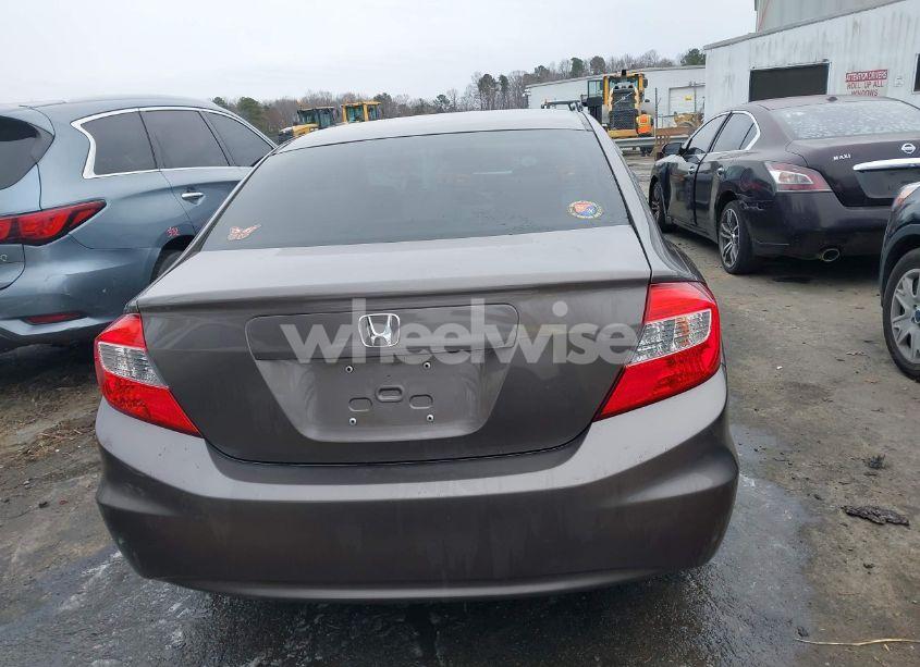 Photo 17 of 2012 Honda Civic SDN LX (VIN 2HGFB2F50CH530876)