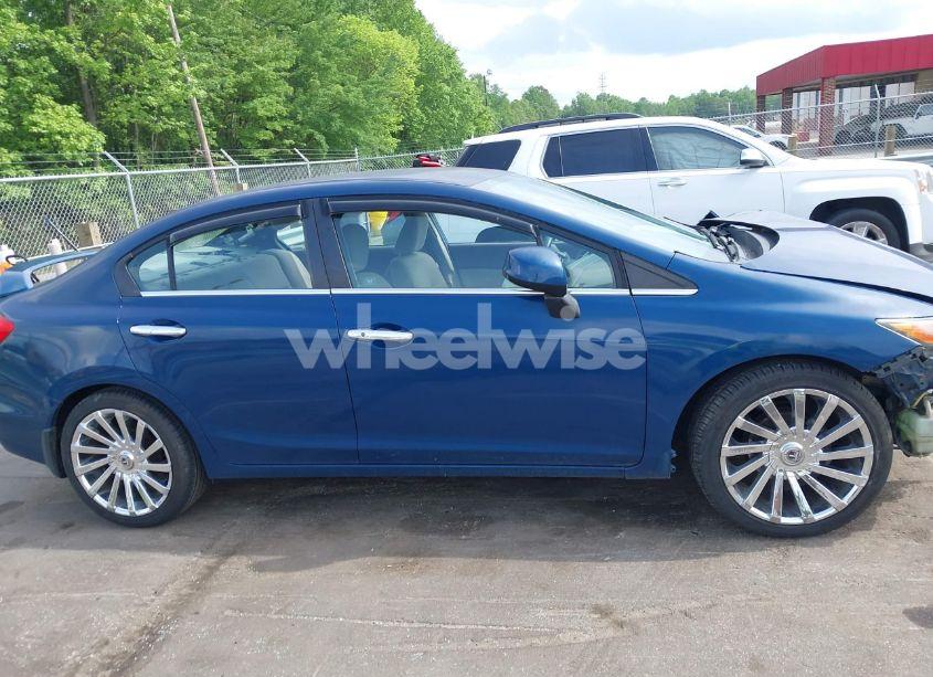 Photo 13 of 2012 Honda Civic LX (VIN 2HGFB2F50CH551341)