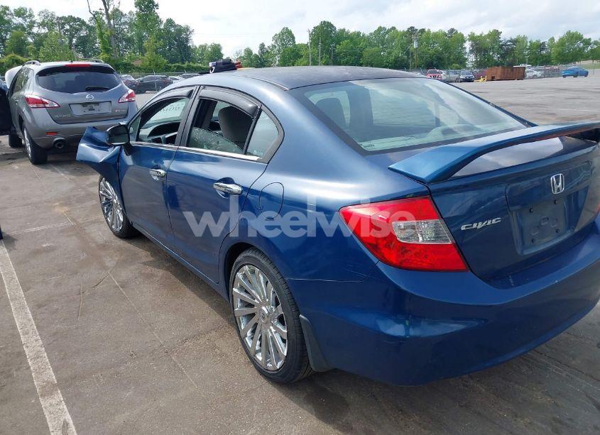 Photo 3 of 2012 Honda Civic LX (VIN 2HGFB2F50CH551341)