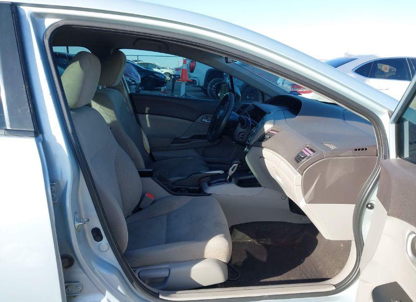 Photo 5 of 2012 Honda Civic LX (VIN 2HGFB2F50CH552599)