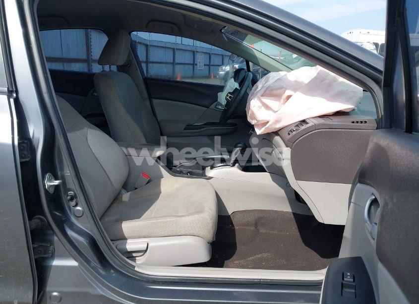 Photo 5 of 2012 Honda Civic LX (VIN 2HGFB2F50CH561819)