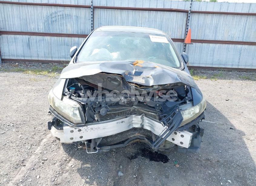 Photo 6 of 2012 Honda Civic LX (VIN 2HGFB2F50CH561819)