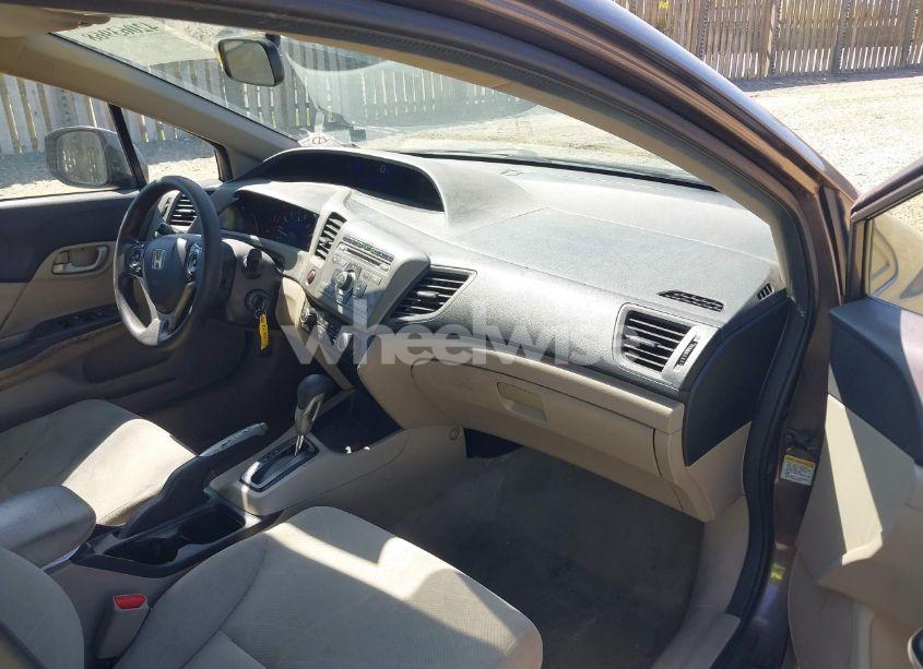 Photo 5 of 2012 Honda Civic LX (VIN 2HGFB2F50CH578555)