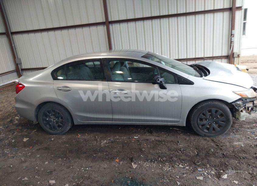 Photo 13 of 2012 Honda Civic LX (VIN 2HGFB2F50CH611442)