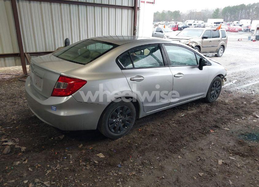 Photo 4 of 2012 Honda Civic LX (VIN 2HGFB2F50CH611442)