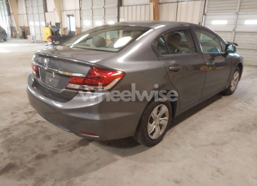 Photo 4 of 2013 Honda Civic LX (VIN 2HGFB2F50DH559408)