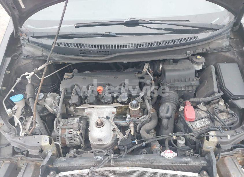 Photo 10 of 2013 Honda Civic LX (VIN 2HGFB2F50DH576421)