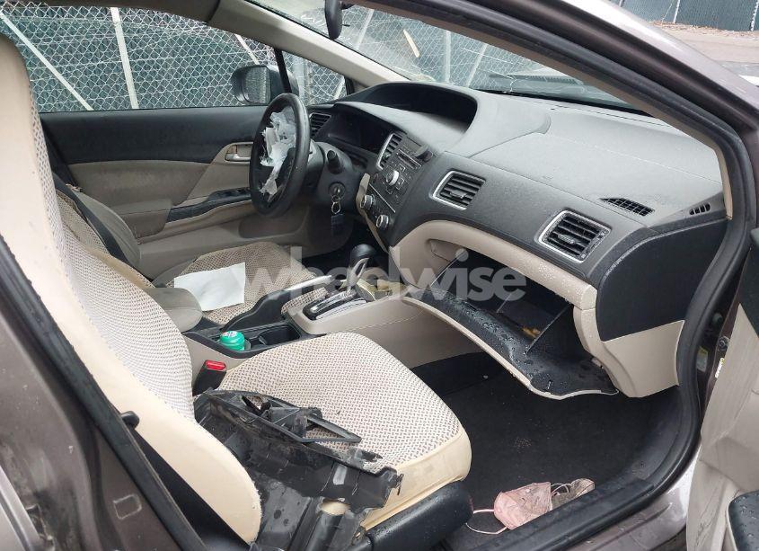 Photo 5 of 2014 Honda Civic LX (VIN 2HGFB2F50EH509609)