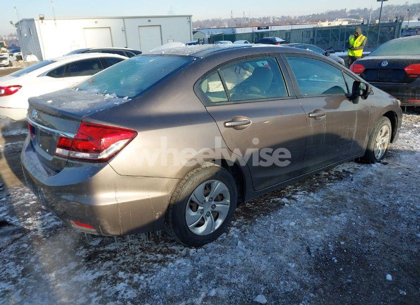 Photo 4 of 2014 Honda Civic LX (VIN 2HGFB2F50EH546160)