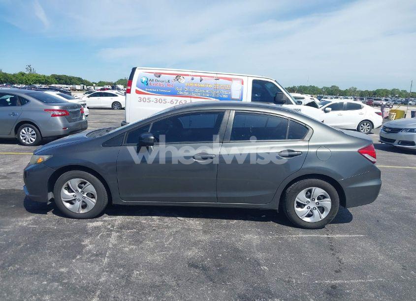 Photo 14 of 2015 Honda Civic LX (VIN 2HGFB2F50FH530770)