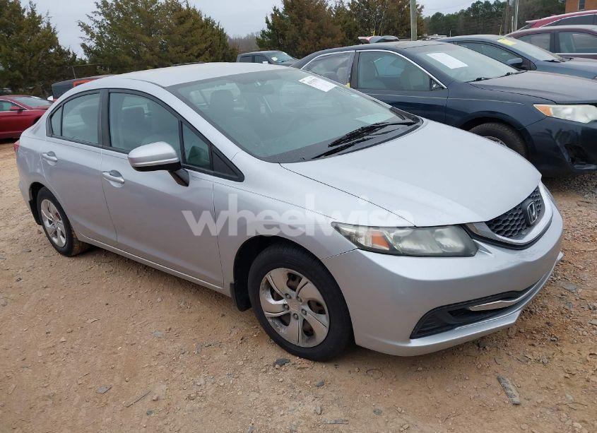 2015 Honda Civic LX (VIN 2HGFB2F50FH544474) main photo