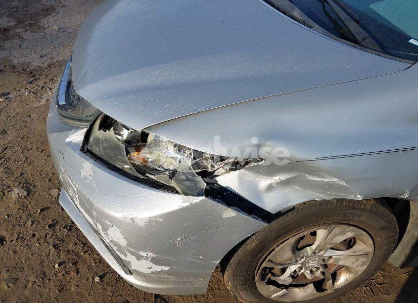 Photo 6 of 2015 Honda Civic LX (VIN 2HGFB2F50FH557824)