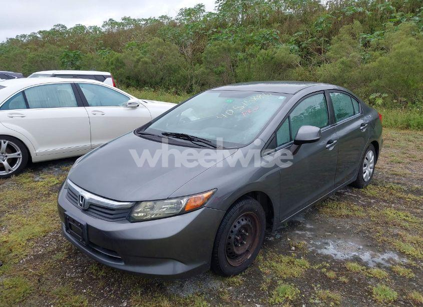 Photo 2 of 2012 Honda Civic LX (VIN 2HGFB2F51CH318889)