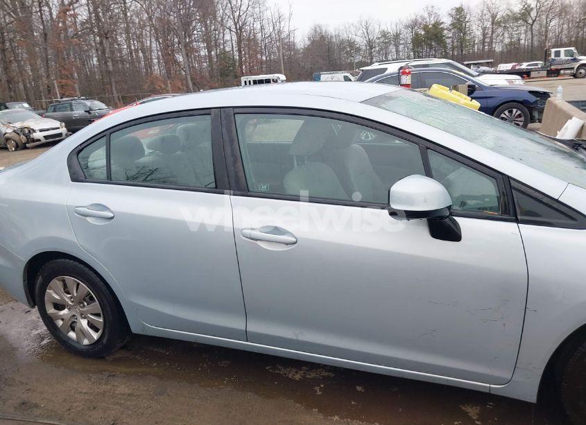 Photo 13 of 2012 Honda Civic SDN LX (VIN 2HGFB2F51CH510930)