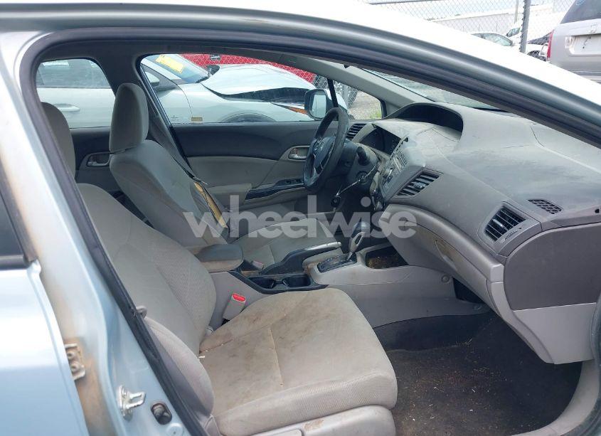 Photo 5 of 2012 Honda Civic LX (VIN 2HGFB2F51CH555477)