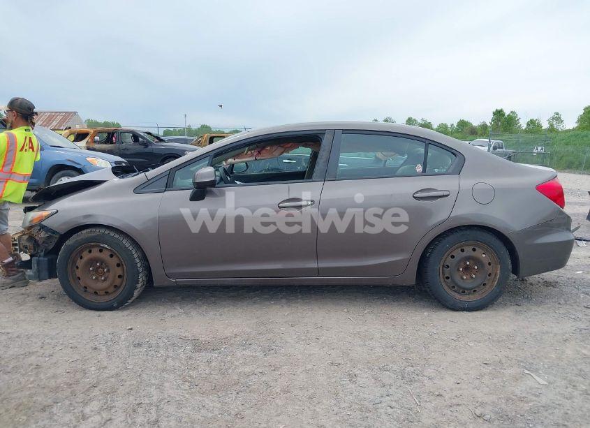 Photo 15 of 2012 Honda Civic LX (VIN 2HGFB2F51CH583649)