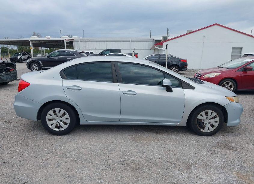 Photo 13 of 2012 Honda Civic SDN LX (VIN 2HGFB2F51CH600028)