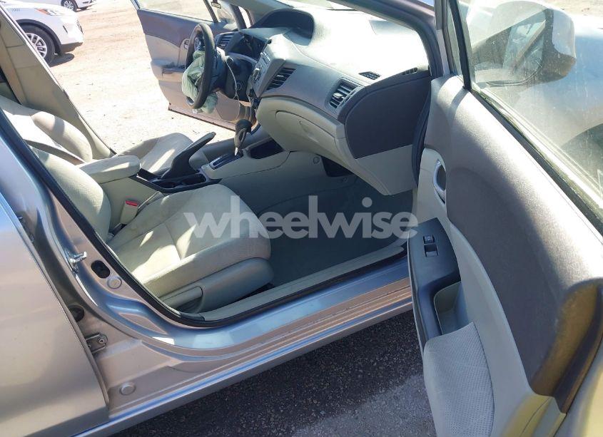 Photo 5 of 2012 Honda Civic LX (VIN 2HGFB2F51CH611868)