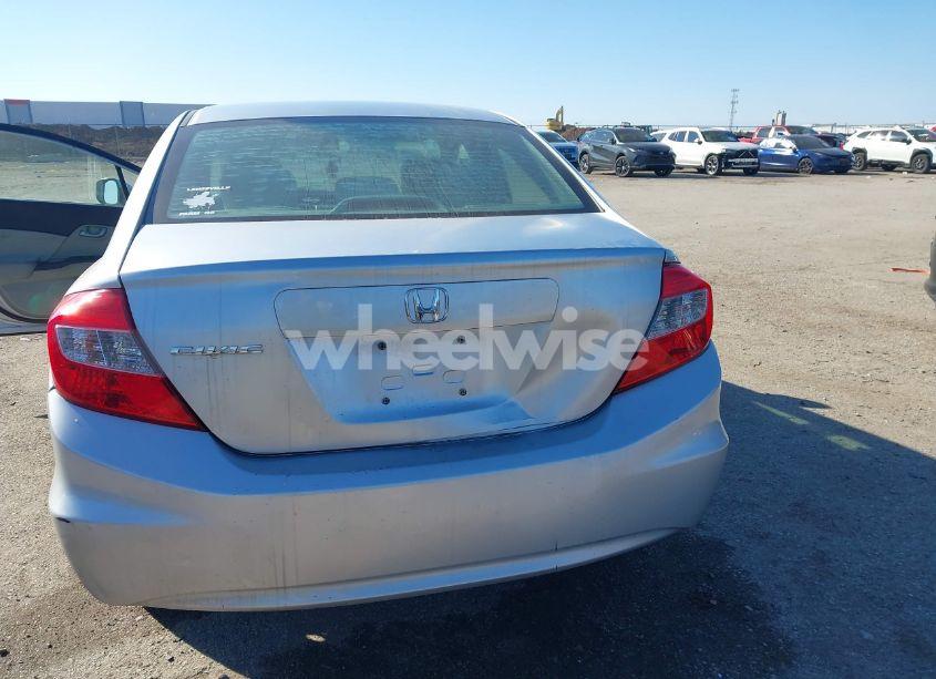 Photo 6 of 2012 Honda Civic LX (VIN 2HGFB2F51CH611868)