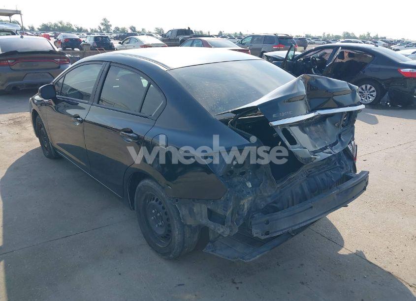 Photo 3 of 2013 Honda Civic LX (VIN 2HGFB2F51DH302323)