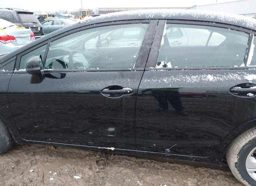 Photo 14 of 2013 Honda Civic LX (VIN 2HGFB2F51DH518138)