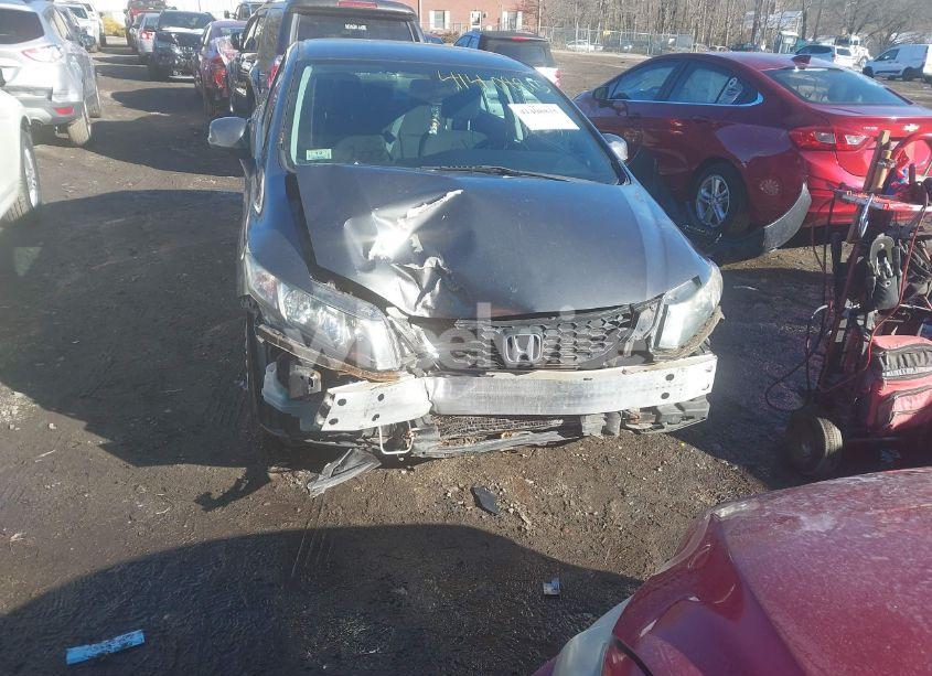 Photo 6 of 2013 Honda Civic LX (VIN 2HGFB2F51DH531617)