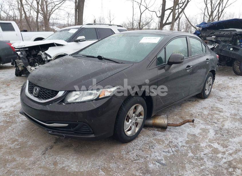 Photo 2 of 2013 Honda Civic LX (VIN 2HGFB2F51DH557165)