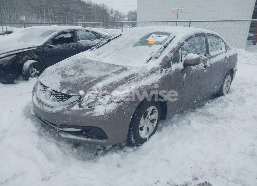 Photo 2 of 2013 Honda Civic LX (VIN 2HGFB2F51DH558820)