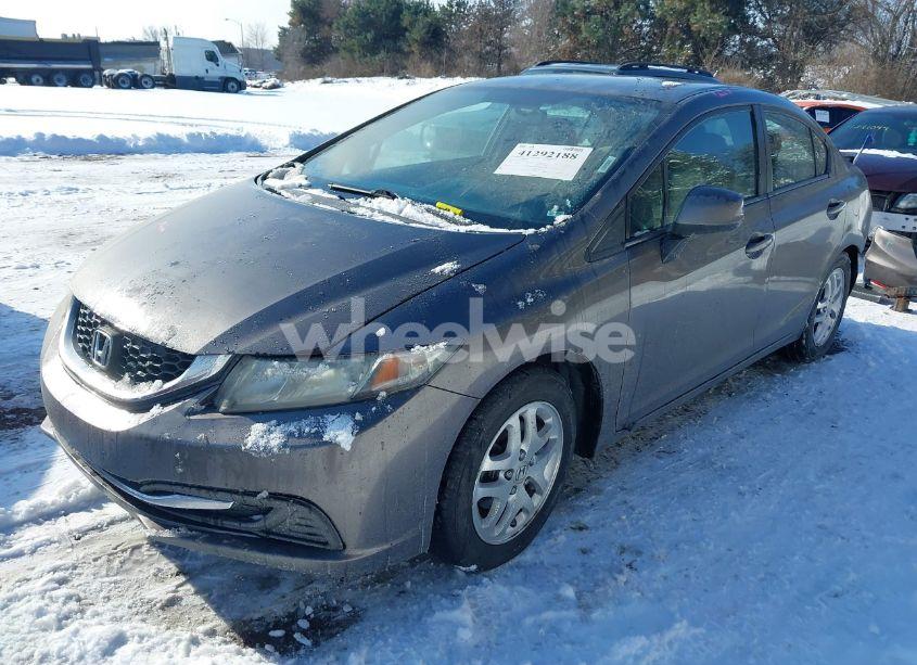 Photo 2 of 2013 Honda Civic LX (VIN 2HGFB2F51DH582907)
