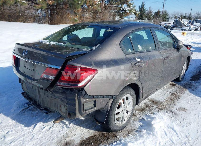 Photo 4 of 2013 Honda Civic LX (VIN 2HGFB2F51DH582907)
