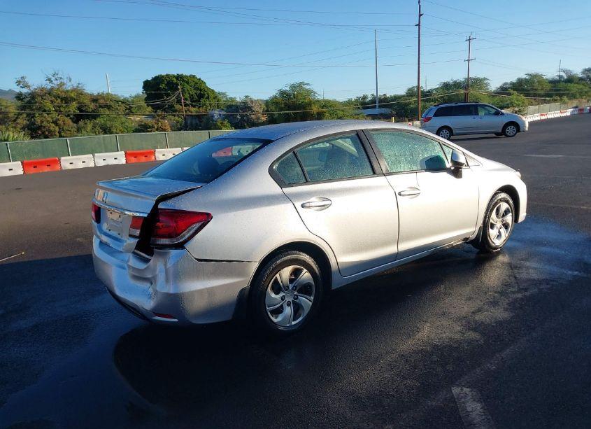 Photo 4 of 2013 Honda Civic LX (VIN 2HGFB2F51DH584933)