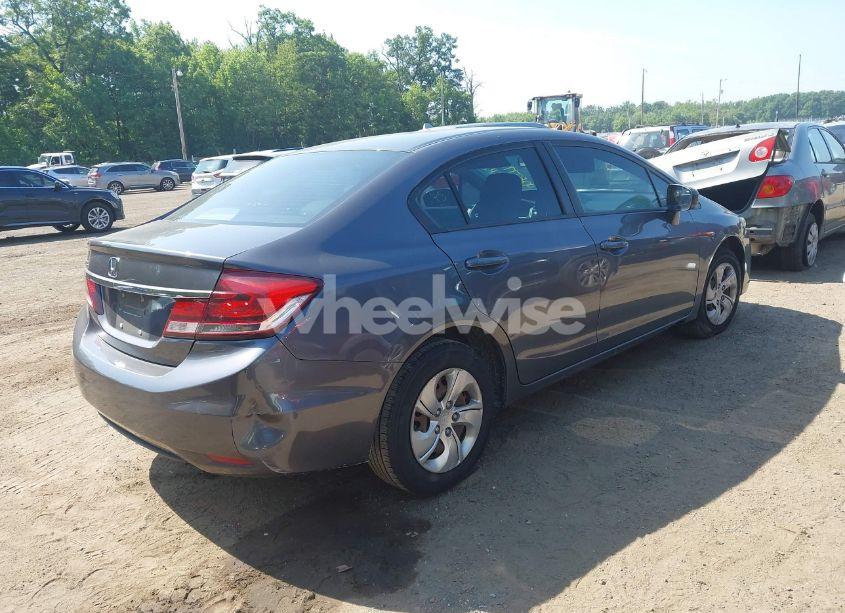 Photo 4 of 2014 Honda Civic LX (VIN 2HGFB2F51EH512891)