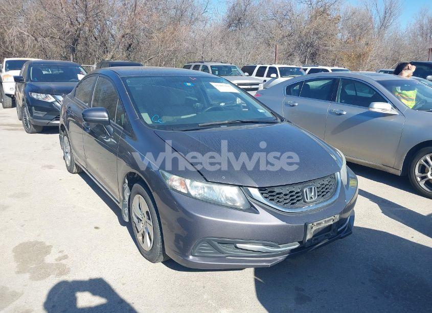 2015 Honda Civic LX (VIN 2HGFB2F51FH552311) main photo