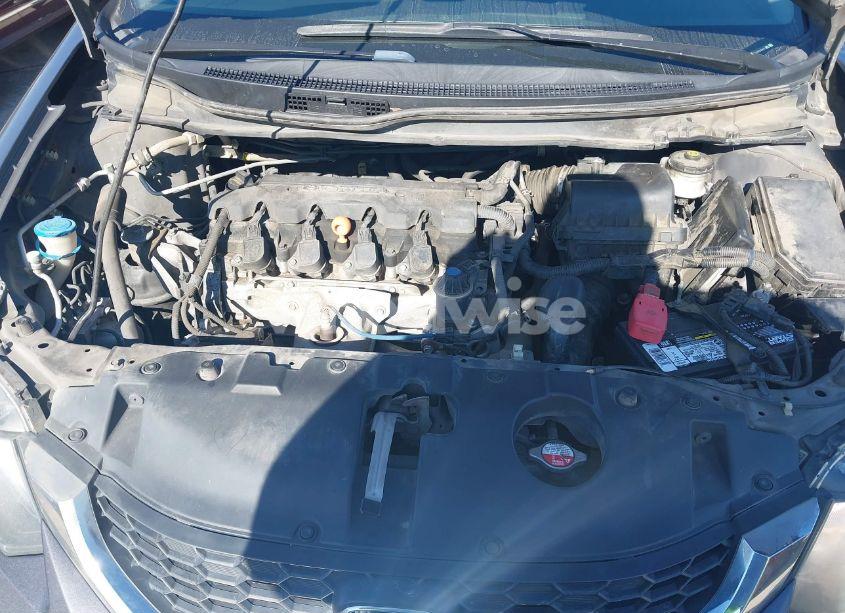 Photo 10 of 2015 Honda Civic LX (VIN 2HGFB2F51FH552311)