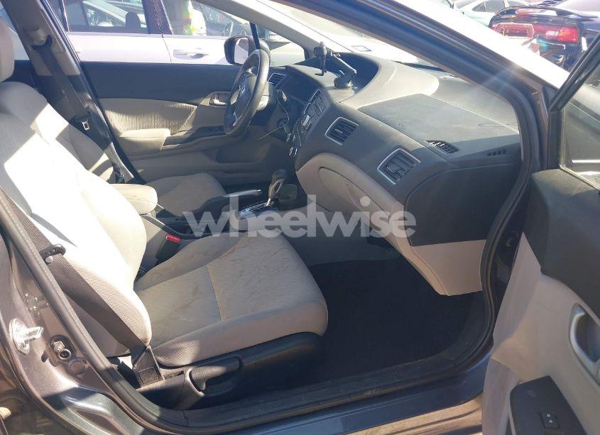 Photo 5 of 2015 Honda Civic LX (VIN 2HGFB2F51FH552311)