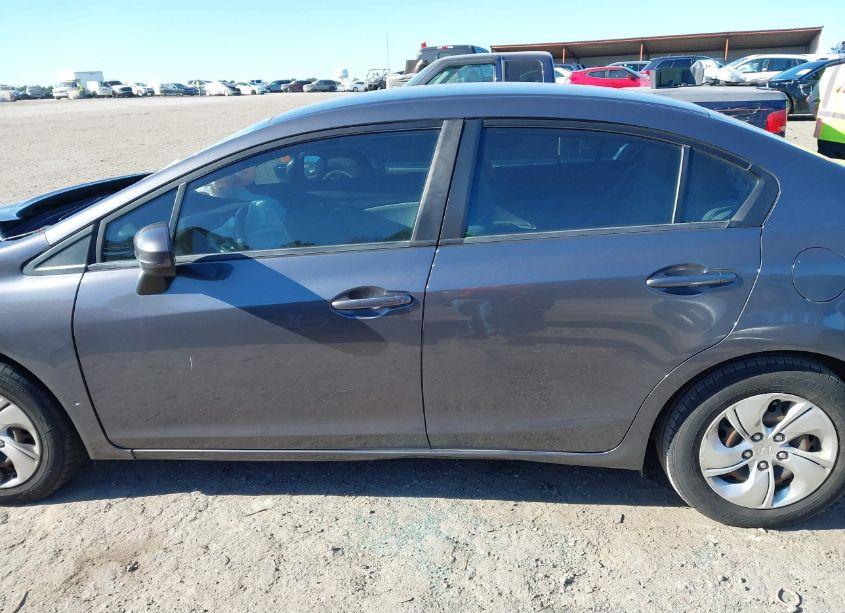 Photo 14 of 2015 Honda Civic LX (VIN 2HGFB2F51FH552339)
