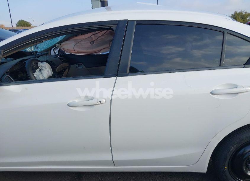Photo 15 of 2015 Honda Civic LX (VIN 2HGFB2F51FH554611)