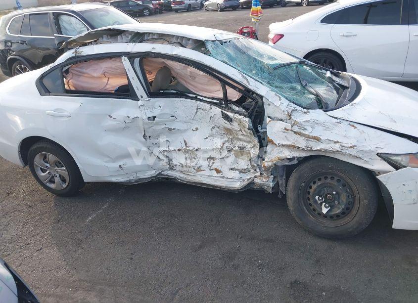 Photo 6 of 2015 Honda Civic LX (VIN 2HGFB2F51FH554611)