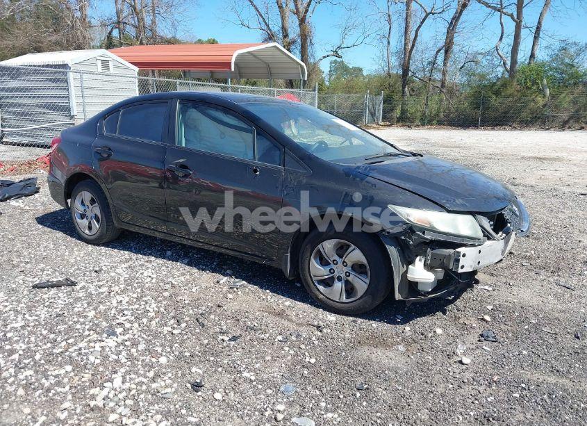 2015 Honda Civic LX (VIN 2HGFB2F51FH560361) main photo