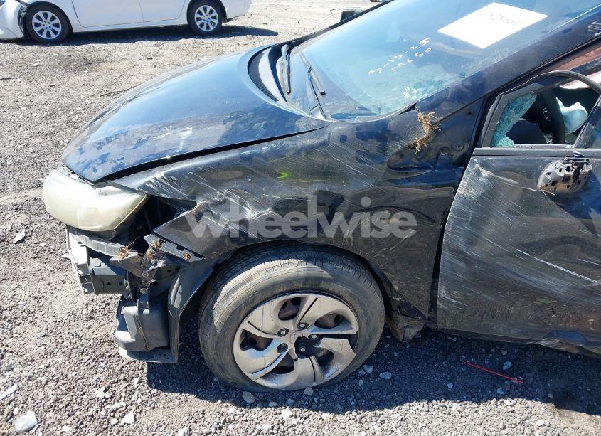 Photo 6 of 2015 Honda Civic LX (VIN 2HGFB2F51FH560361)