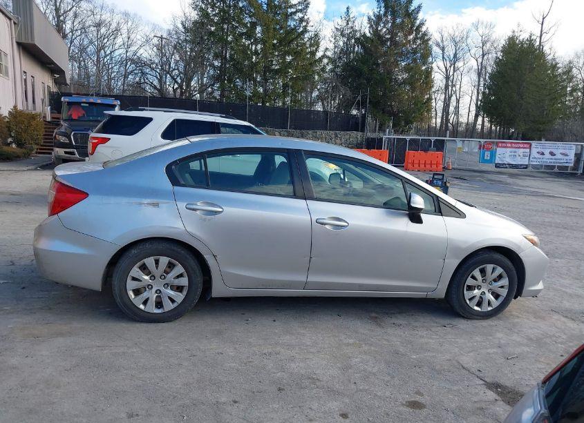 Photo 13 of 2012 Honda Civic SDN LX (VIN 2HGFB2F52CH335538)