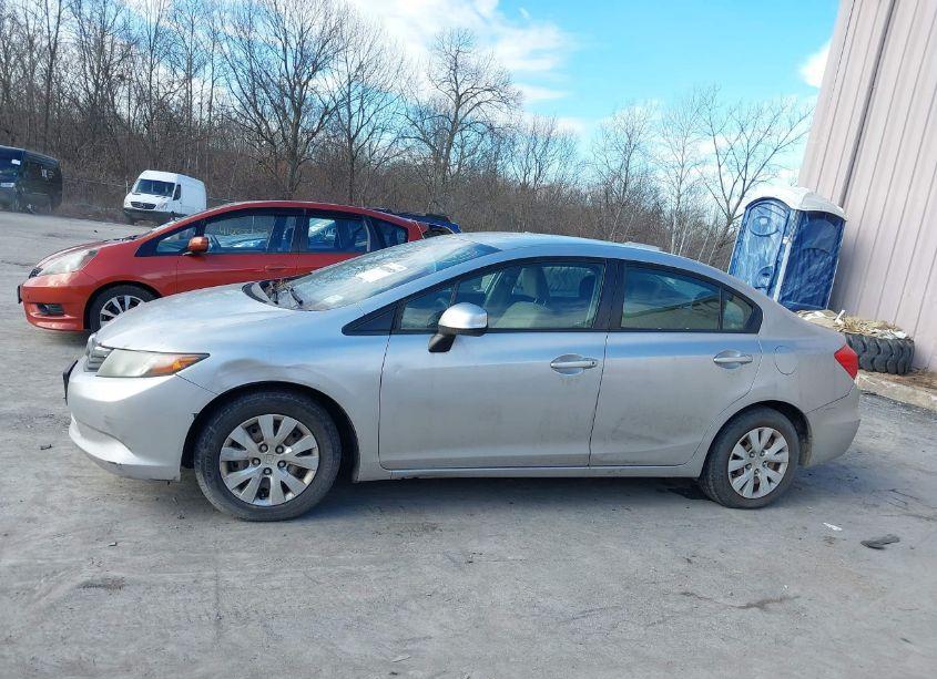 Photo 14 of 2012 Honda Civic SDN LX (VIN 2HGFB2F52CH335538)