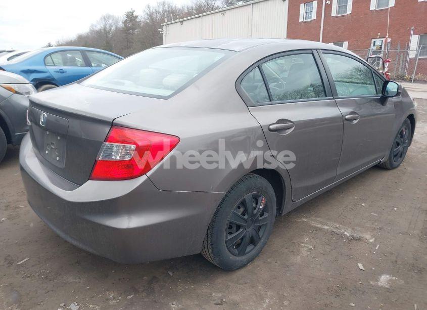 Photo 4 of 2012 Honda Civic LX (VIN 2HGFB2F52CH549123)