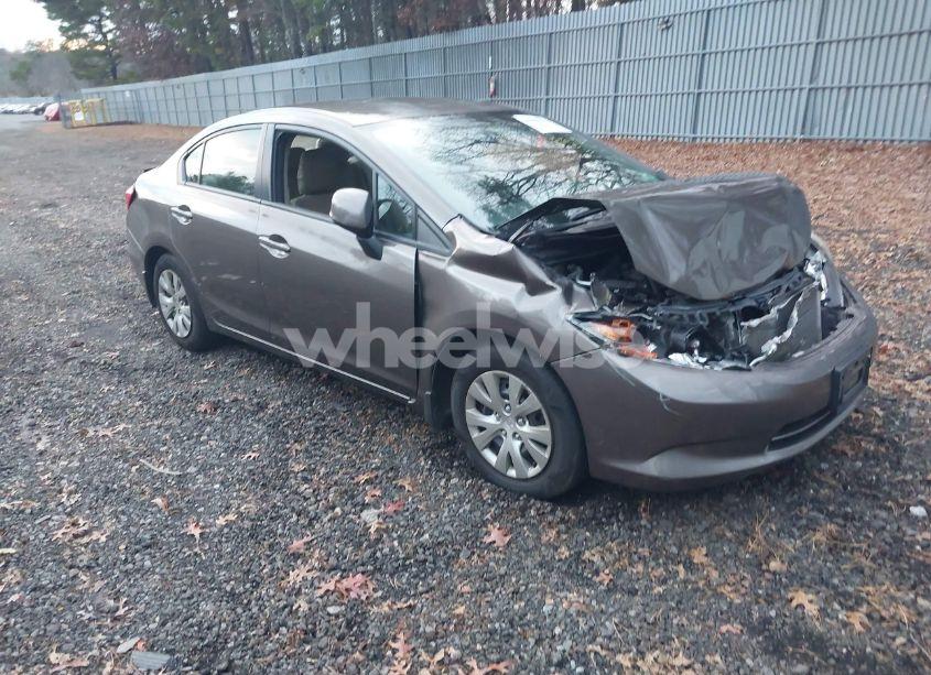 2012 Honda Civic LX (VIN 2HGFB2F52CH570134) main photo